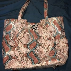 Kelly Wynne Snakeskin Tote
